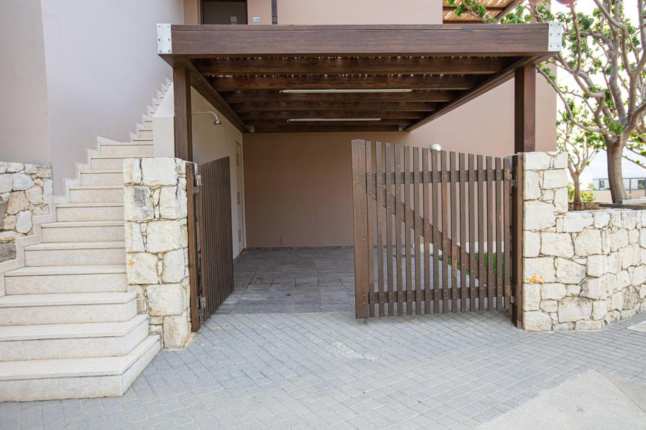 A & C Homes 플라키아스 외부 사진
